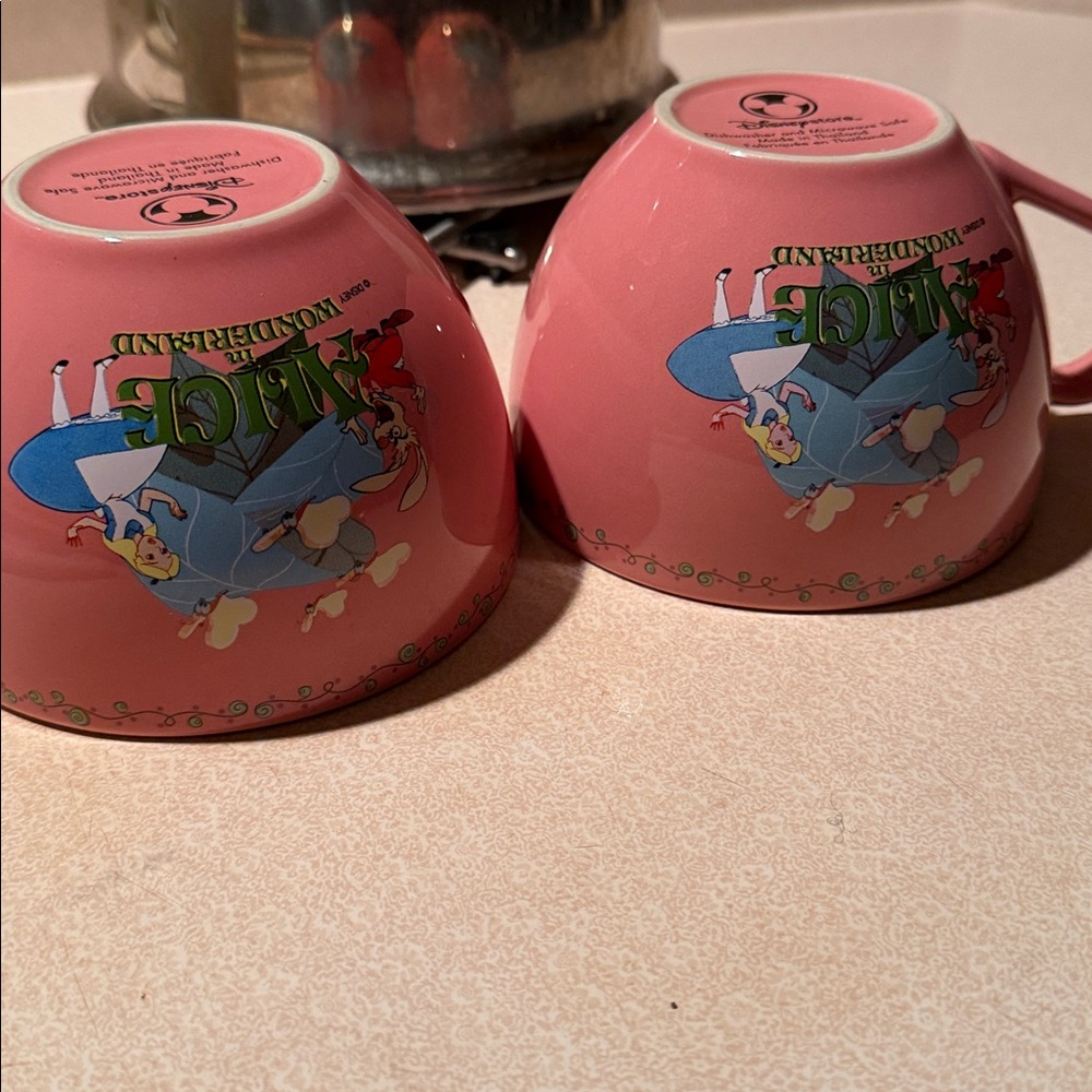 2 pcs Alice in Wonderland Pink Character Tea Cup